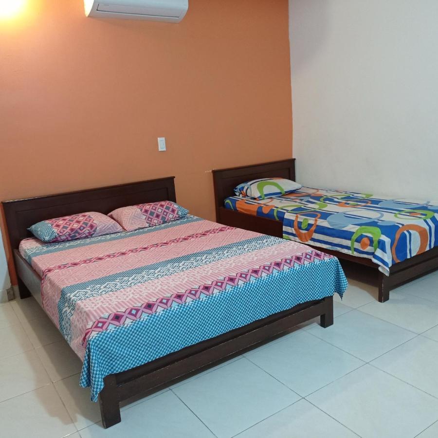 Hotel Acuarius กูกูตา ภายนอก รูปภาพ
