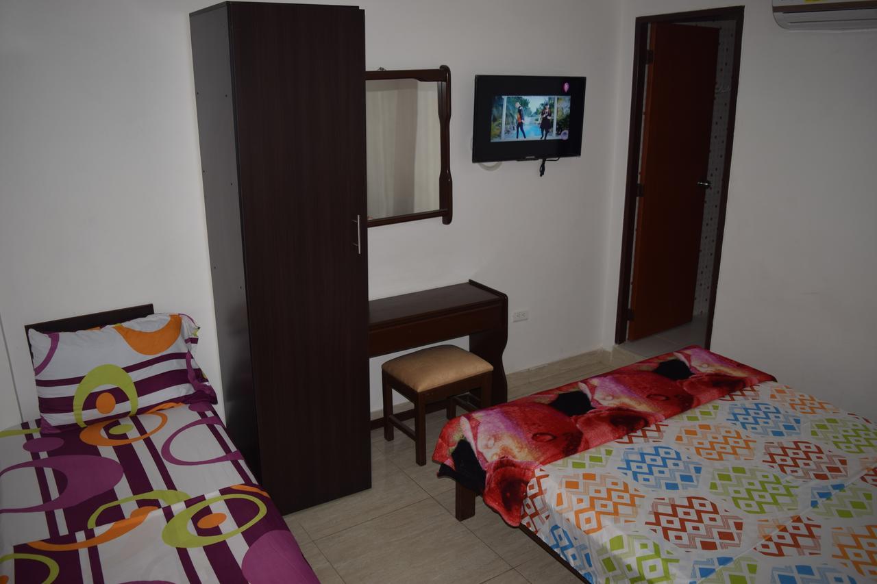 Hotel Acuarius กูกูตา ภายนอก รูปภาพ
